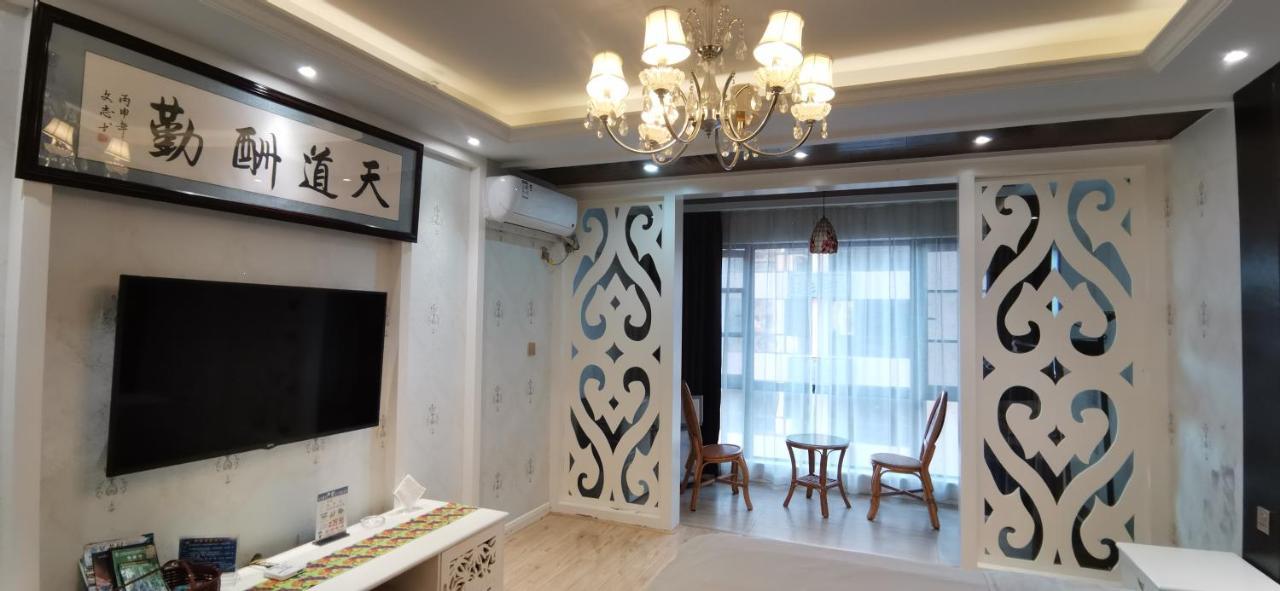 Doudou Meilan Fengqing Inn Цзинхун Экстерьер фото